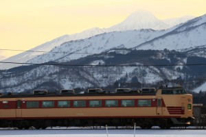 国鉄485系特急形交直流電車