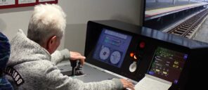 「電車運転シミュレータ運転技能選手権が開催されました」の写真